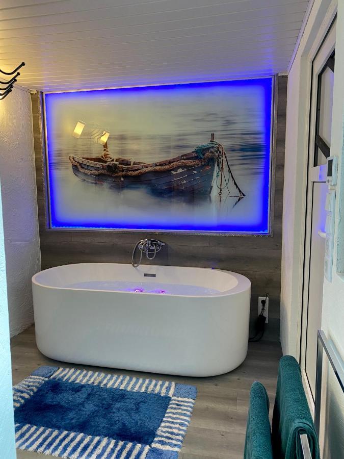 Gleis 2, Waggon Mit Ofen, Optional Mit Whirlpool Und Sauna Dahlem  Exterior foto